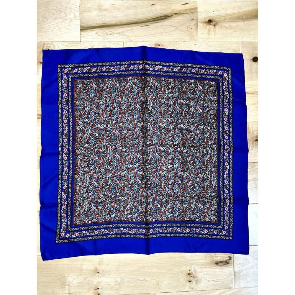 Vintage‎ Tiny Flower Scarf